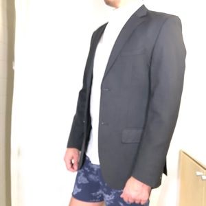 H&M Men’s gray wool suit US Size 38R (Eur 48)